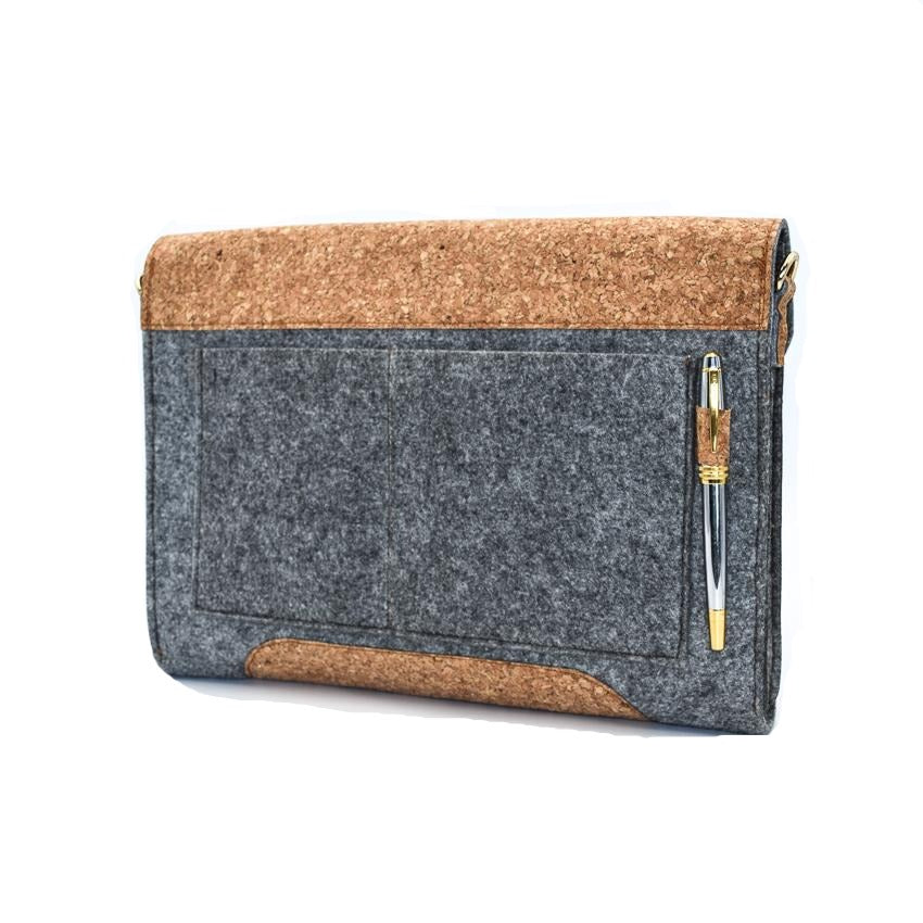 Vegan laptop case made from cork and cotton felt. Can be used for macbook pro and macbook air. Luxury design. 