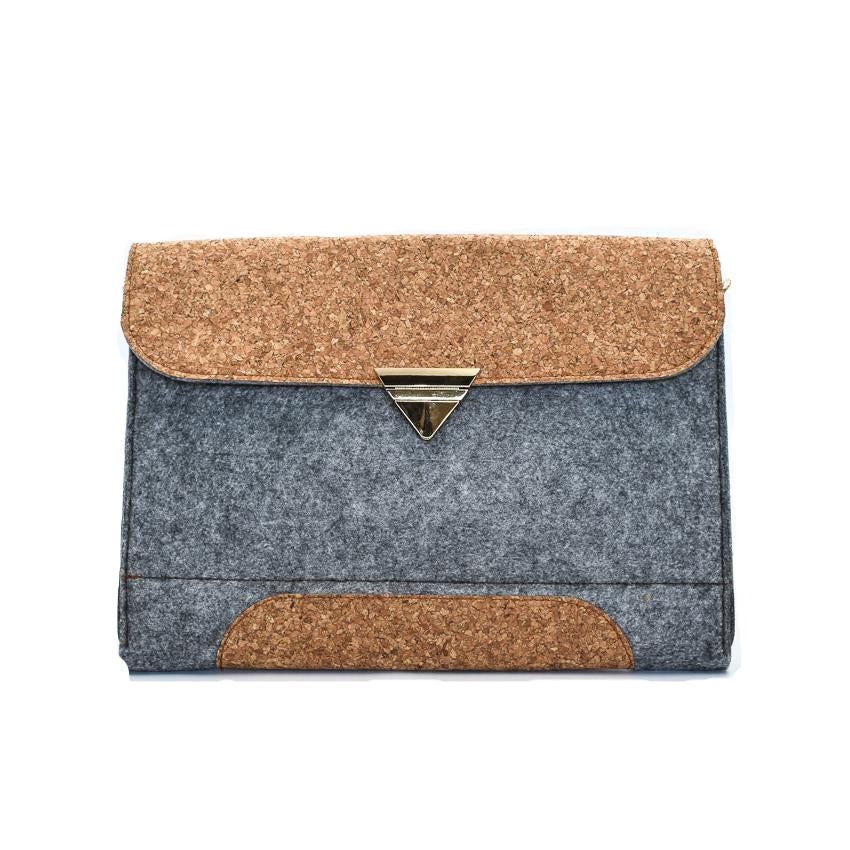 Vegan laptop case made from cork and cotton felt. Can be used for macbook pro and macbook air. Luxury design. 